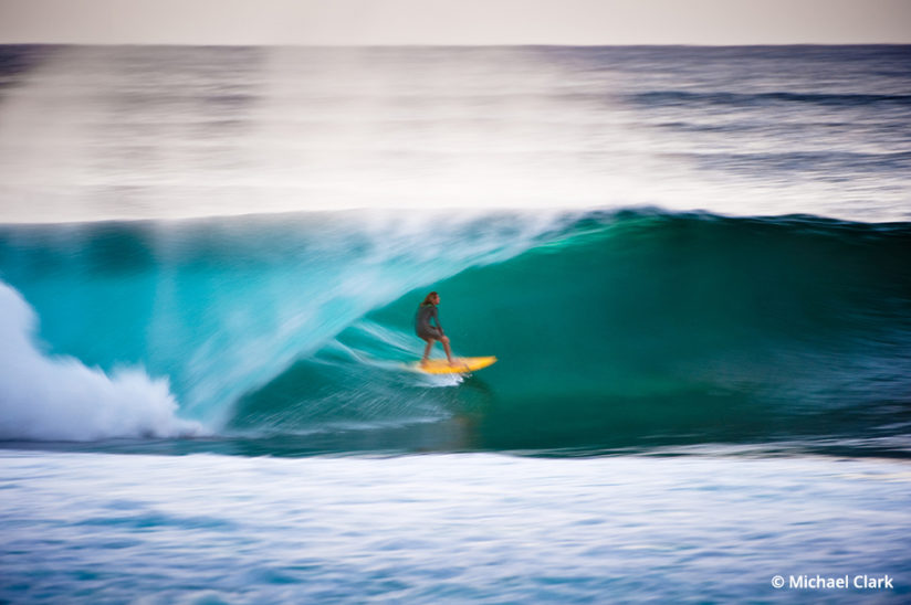 Surf photography using a blur effect