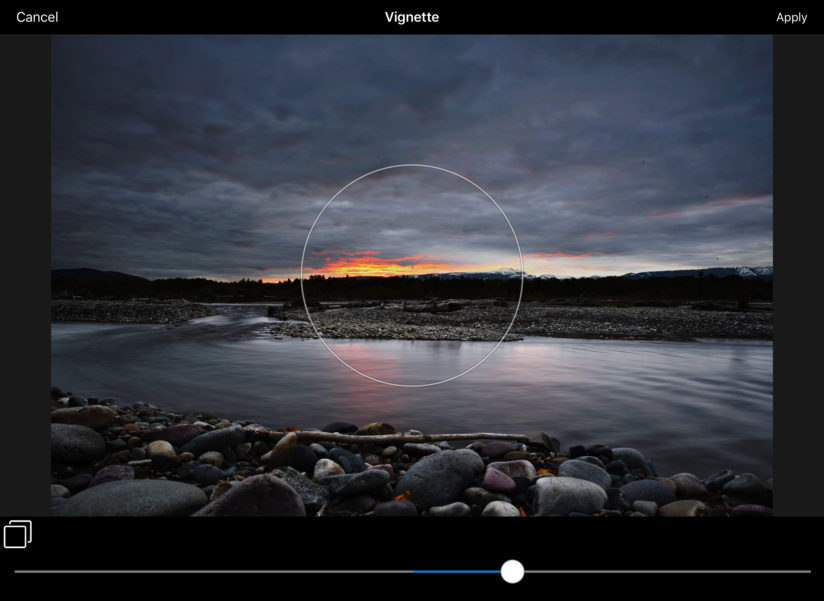 Add a vignette using ACDSee Pro For iOS