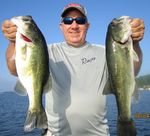 The Hook Set, From Fish Lake Guntersville Guides 1