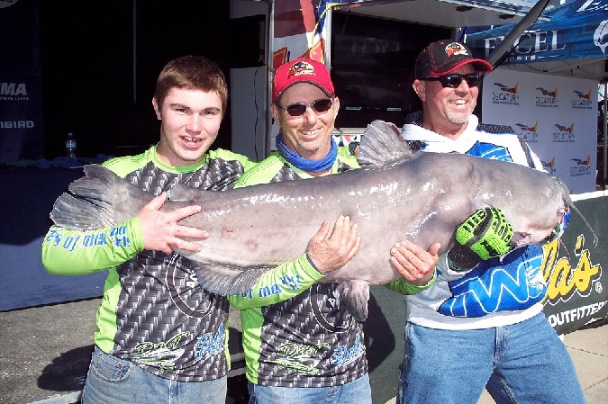 Team Ishcomer/Gaston wins Cabela’s King Kat Tournament on Wheeler Lake 