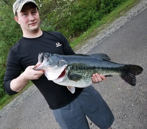 Kentucky Records A New Giant Largemouth
