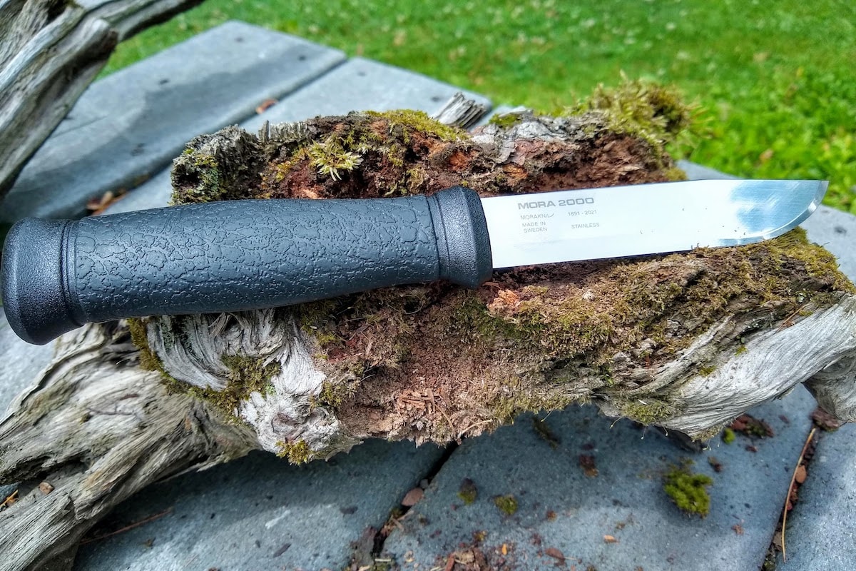 Anniversary Edition Morakniv Knife Review The Mora 2000 S Outdoor Enthusiast Lifestyle Magazine