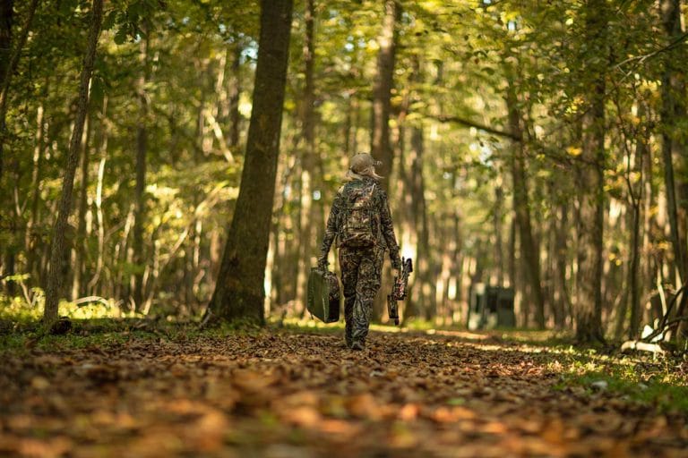 Tips For First Season Female Bowhunters From Expert Sources Outdoor Enthusiast Lifestyle Magazine 3325