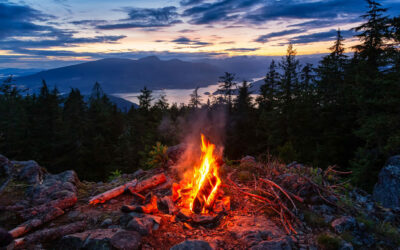 How to Build a Campfire the Right Way